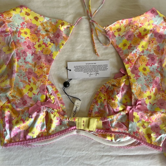 BNWT FL&L crop top - Picture 7 of 9